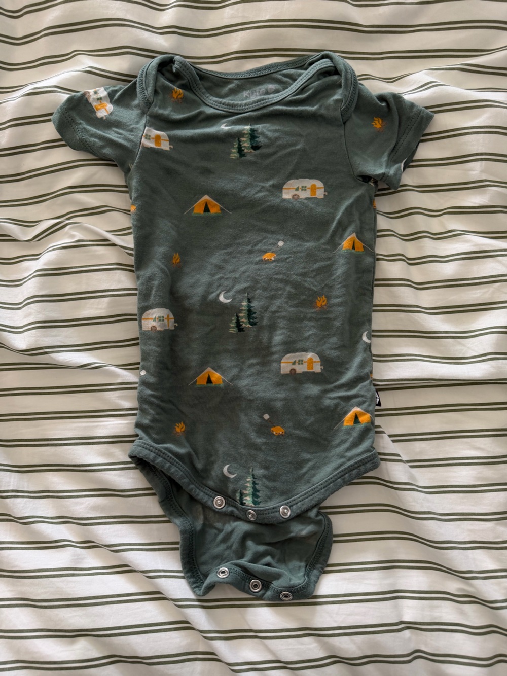 Kyte Baby Camping Short Sleeve Onesie - Green